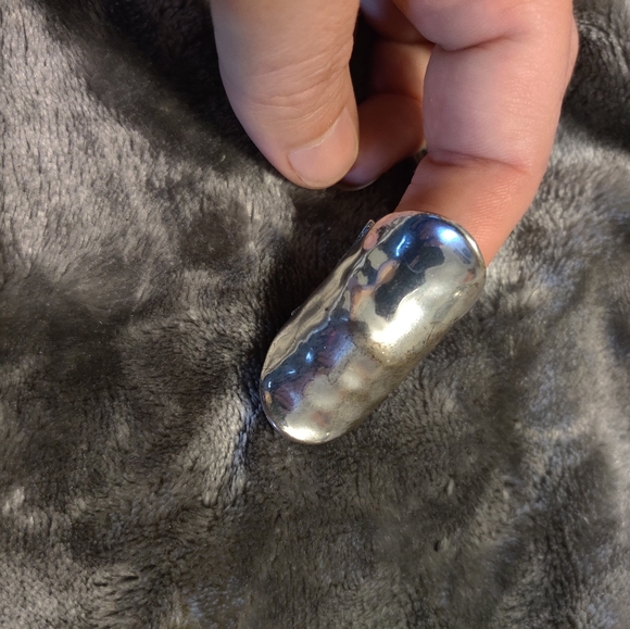 Rings - Picture 4 of 4